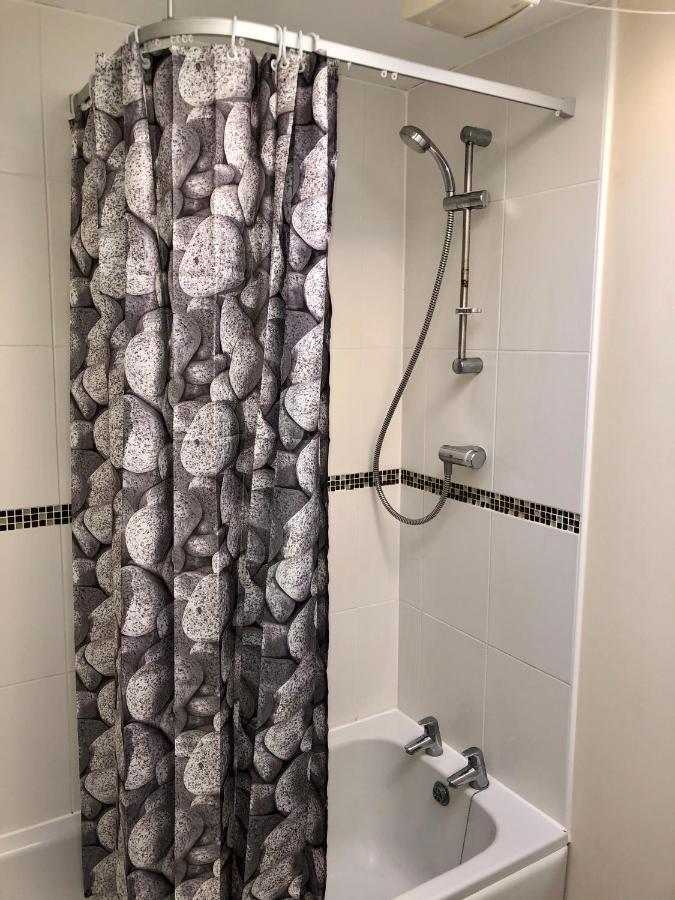 埃克塞特Entire Two Bed Coach House Super King Beds Turn Into Singles别墅 外观 照片